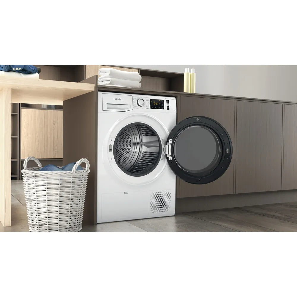 Hotpoint NTM119X3EUK 9kg Heat Pump Tumble Dryer White