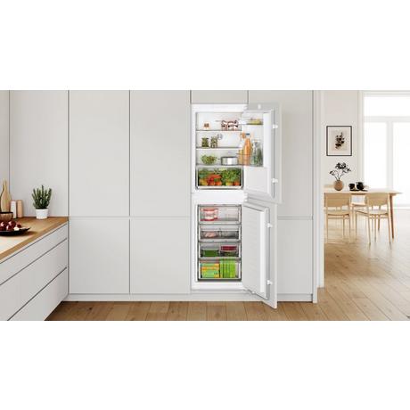 Bosch KIN85NSE0G Series 2 Frost Free Integrated Fridge Freezer White