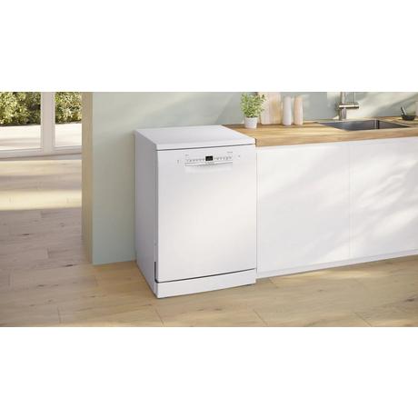 Bosch Series 2 SMS2HVW67G Freestanding  Dishwasher 14 Place Settings White