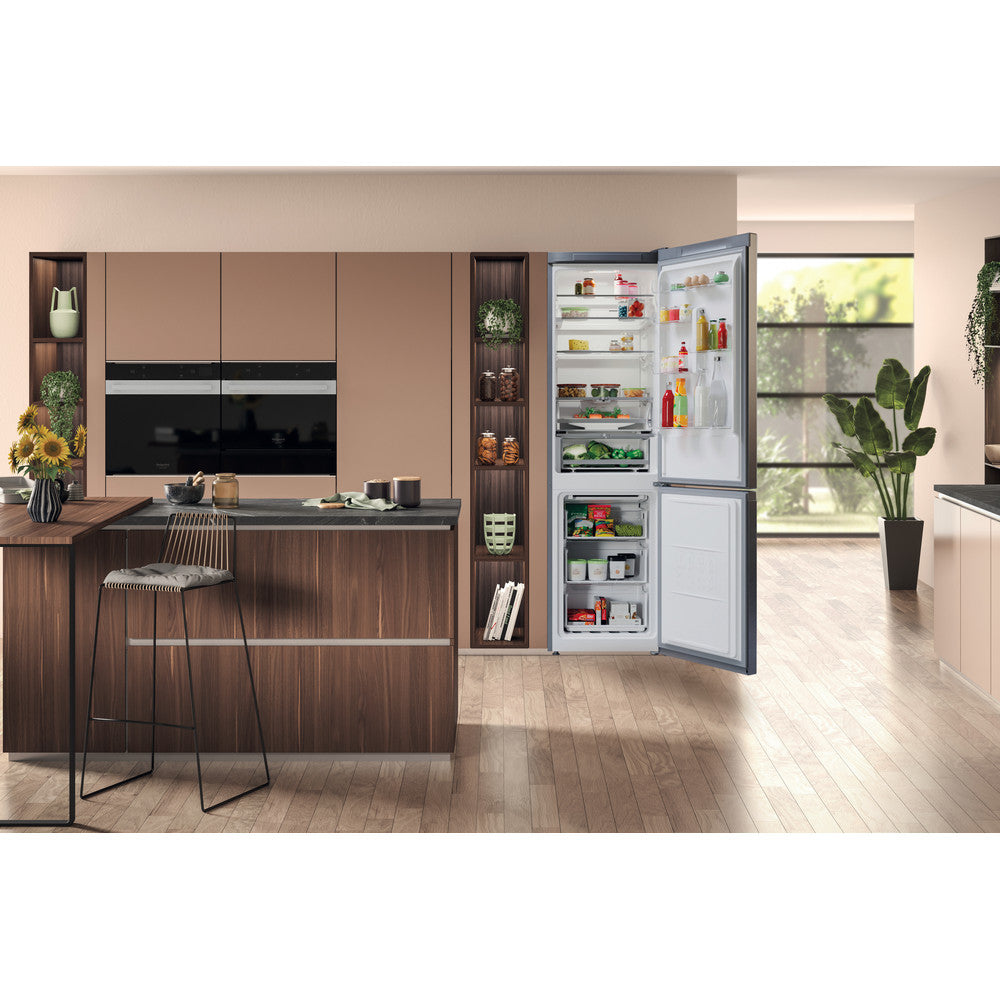 Hotpoint H9X94TSX2 60-40 Freestanding Fridge Freezer Frost Free