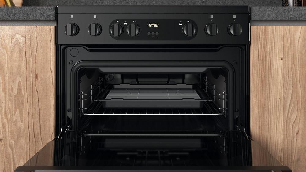 Hotpoint HDEU67V9C2B UK 60cm Freestanding Double Oven Electric Cooker with Ceramic Hob Black