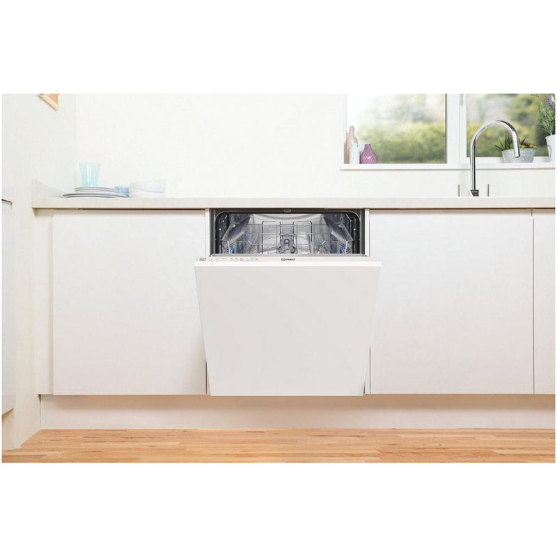 Indesit D2IHL326UK Hotpoint Full Size Dishwasher With 14 Place Settings White