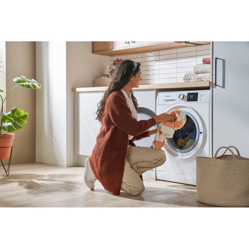 Hotpoint NDB8635WUK 8+6KG Washer Dryer with 1400 Spin White