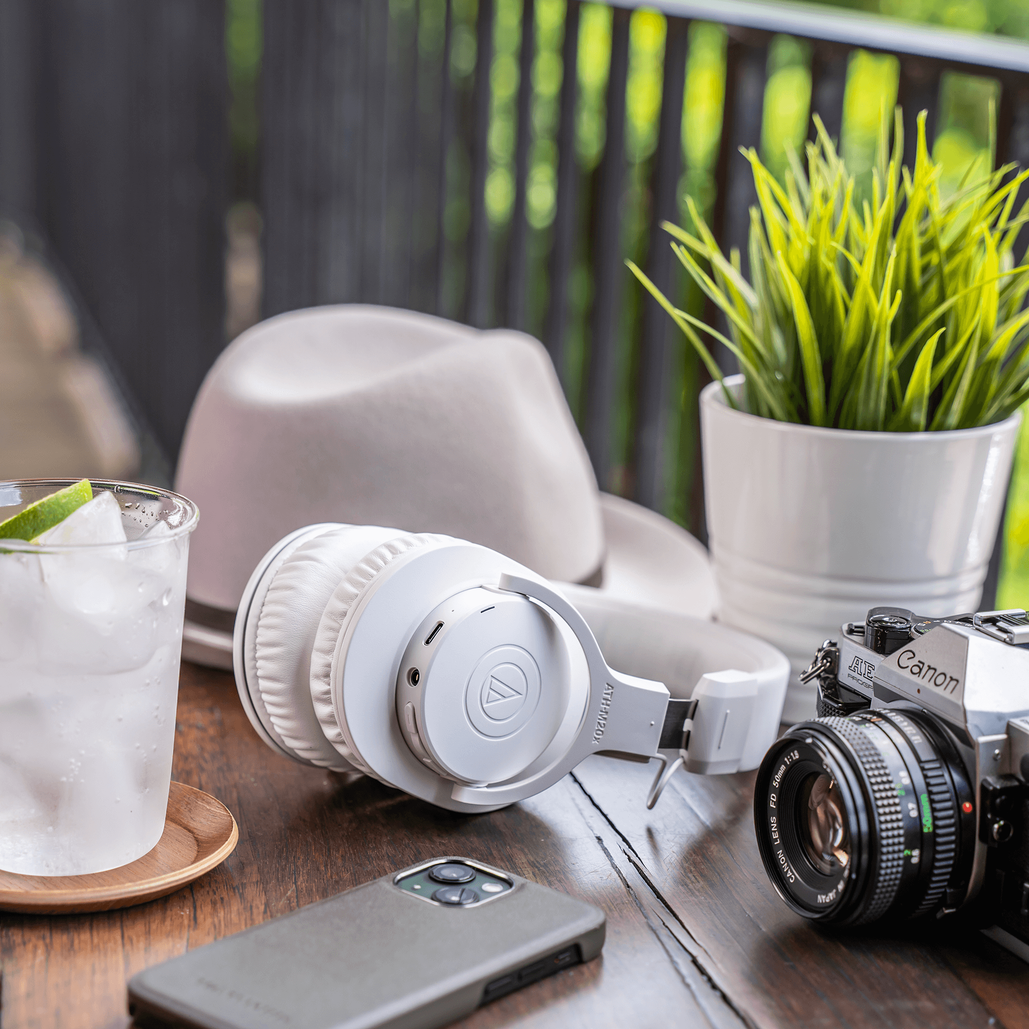 Audio Technica ATHM20XBT Wireless Over-Ear Headphones White