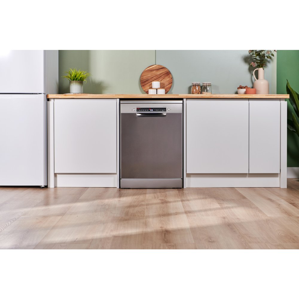 Bosch SMS4EKI06G Series 4 Freestanding 60cm Full Size Dishwasher 13 Place Settings Silver