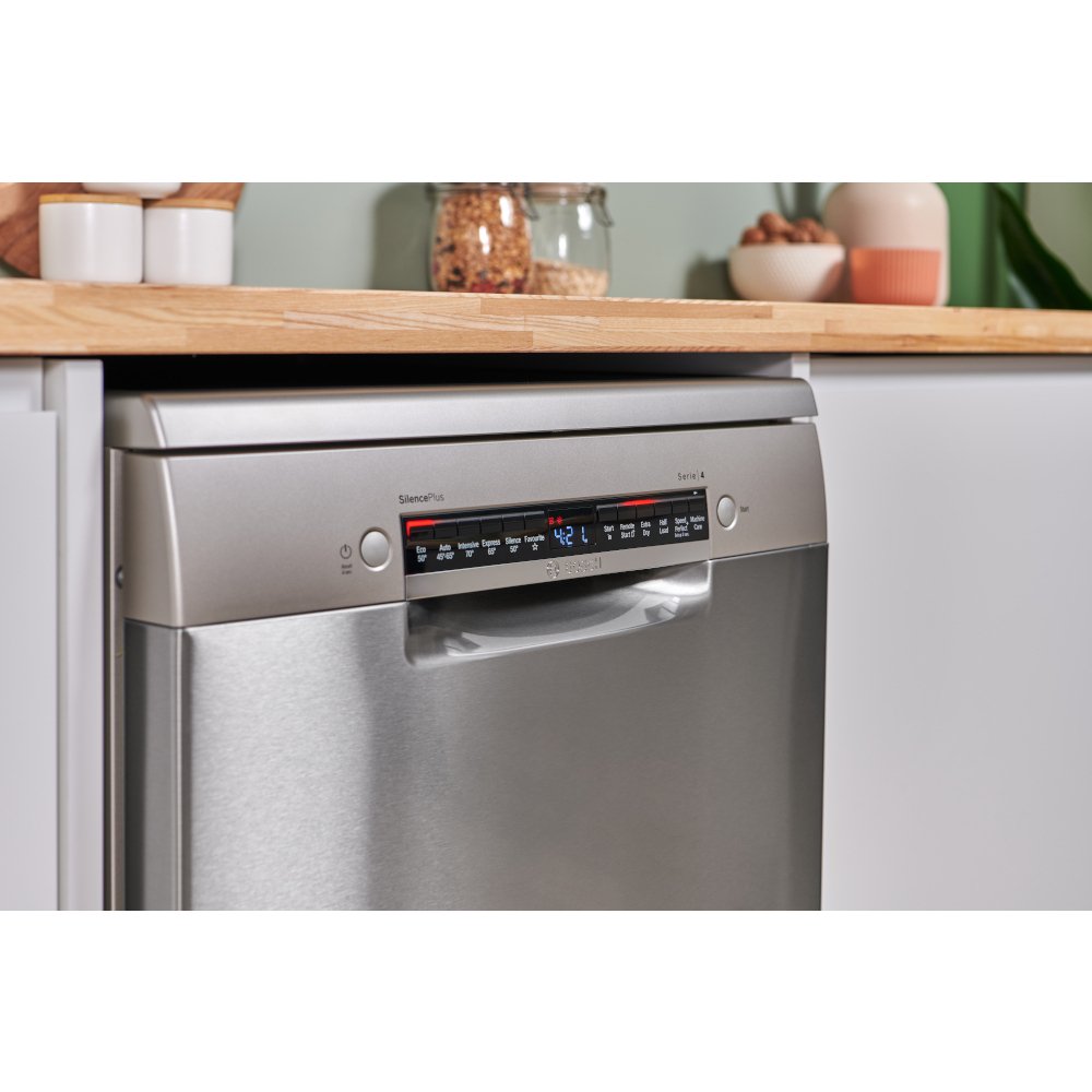 Bosch SMS4EKI06G Series 4 Freestanding 60cm Full Size Dishwasher 13 Place Settings Silver