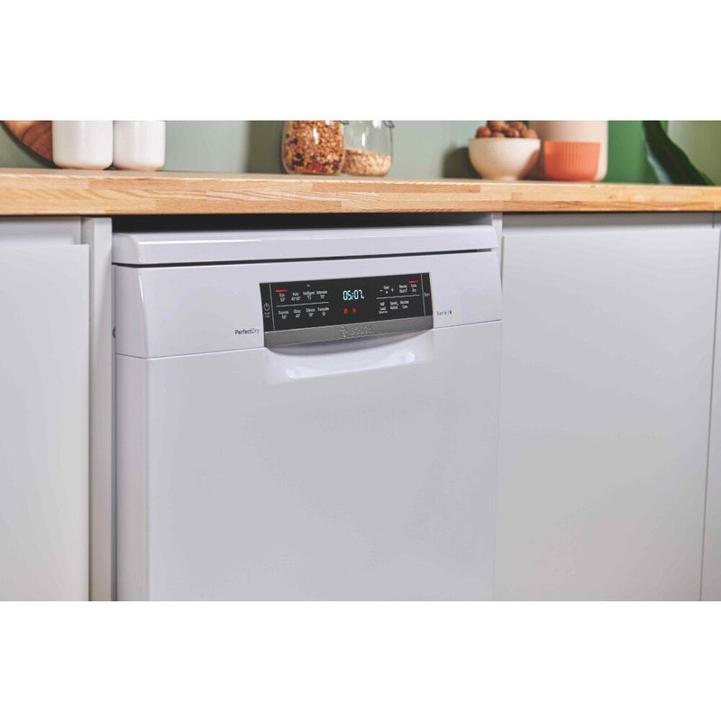 Bosch SMS6TCW01G Series 6 Freestanding 60cm Full Size Dishwasher with 14 Place Settings White