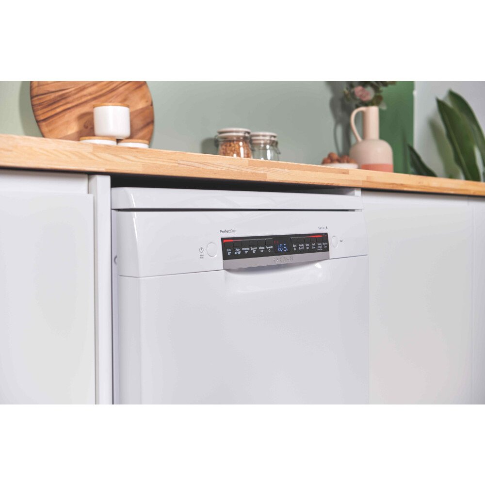 Bosch SMS6ZCW10G Series 6 Freestanding 60cm Full Size Dishwasher with 14 Place Settings White