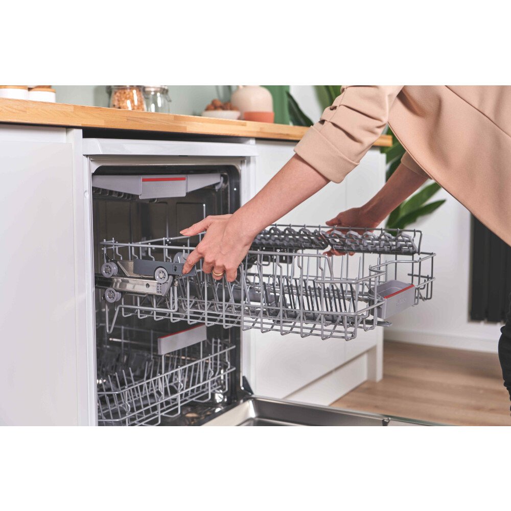 Bosch SMS6ZCW10G Series 6 Freestanding 60cm Full Size Dishwasher with 14 Place Settings White