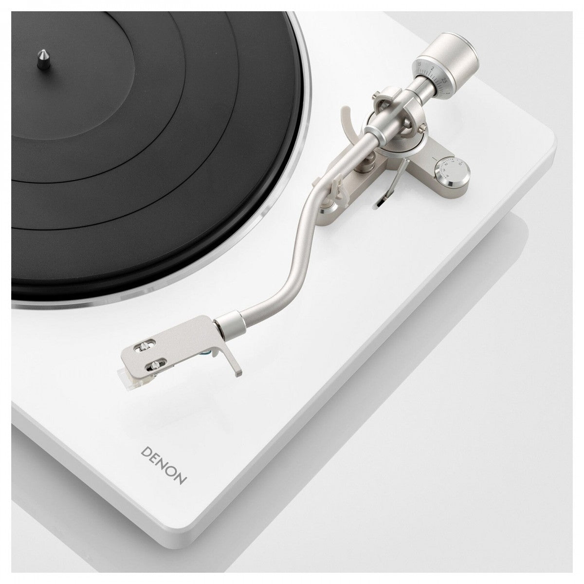 Denon DP400 Hi-Fi Belt Driven Turntable with Speed Auto Sensor White Open Box Clearance