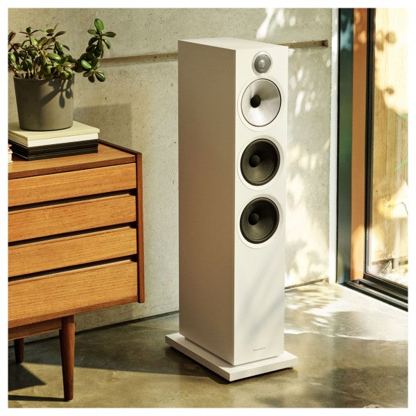 Bowers & Wilkins 603 S3 Floorstanding Speakers Pair White