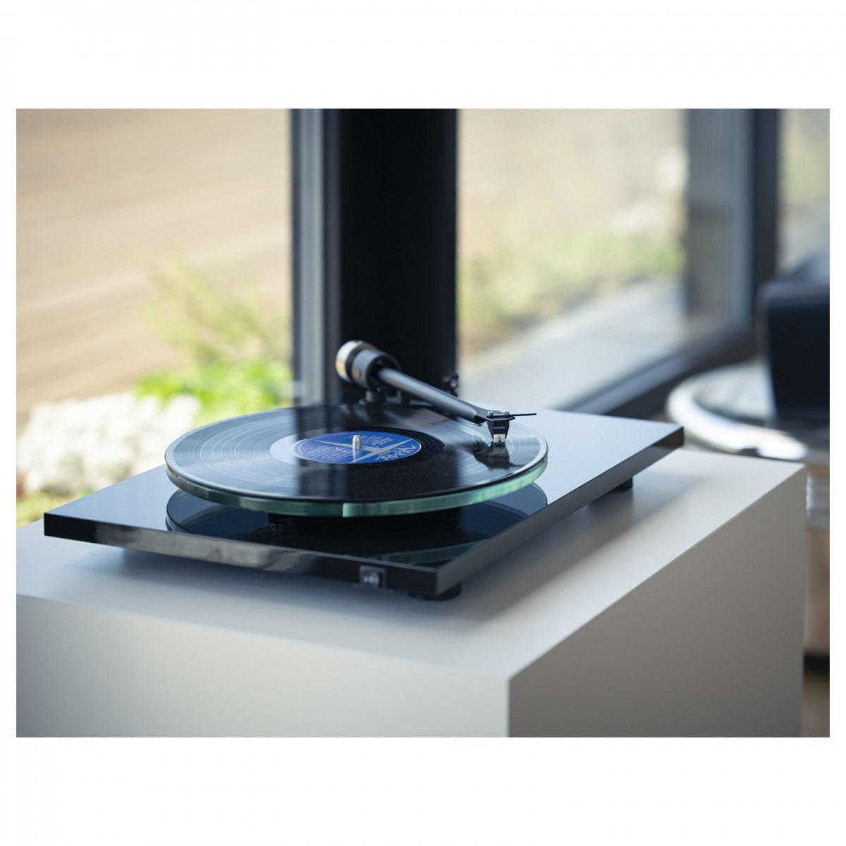 Pro-Ject T2 Super Phono Turntable Black Gloss