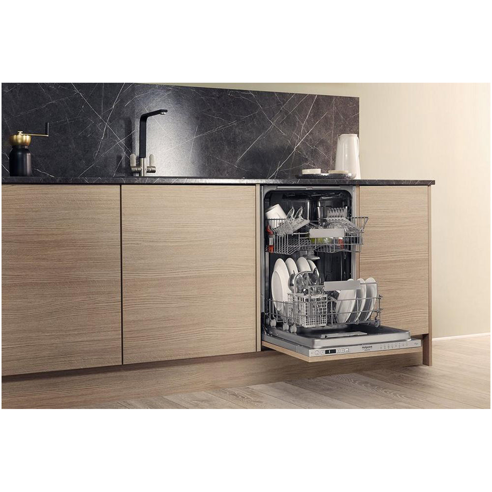 Hotpoint HSICIH4798BI Integrated Slimline Dishwasher - 10 Place Settings