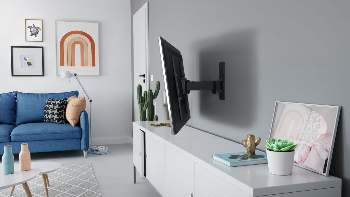 Vogels TVM 1425 Full-Motion TV Wall Mount for TVs from 32 to 65 inches